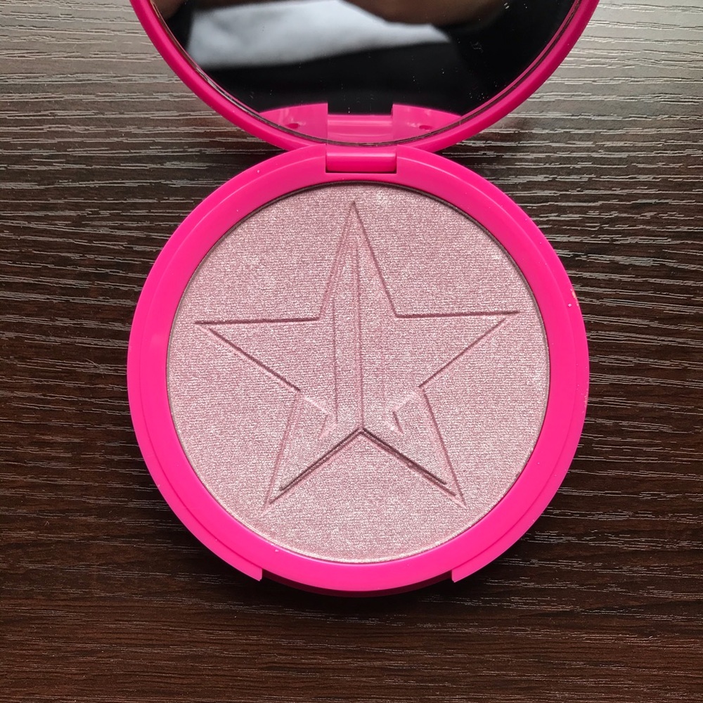Jeffree Star Highlighter